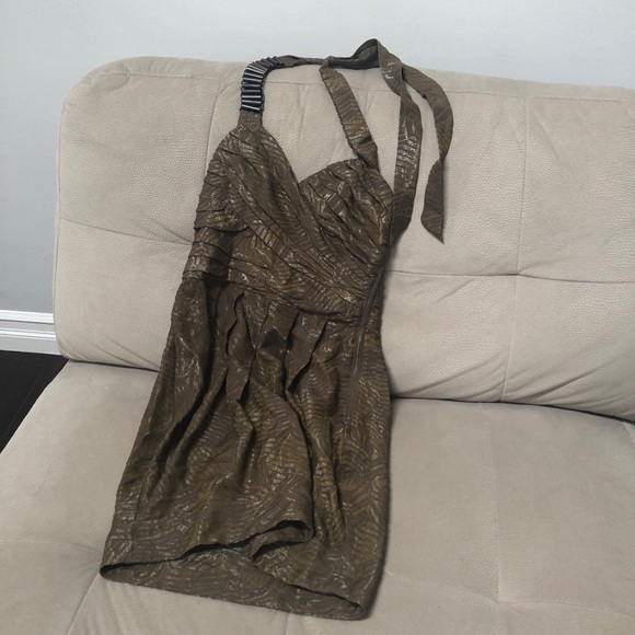 Dress - Picture 2 of 3